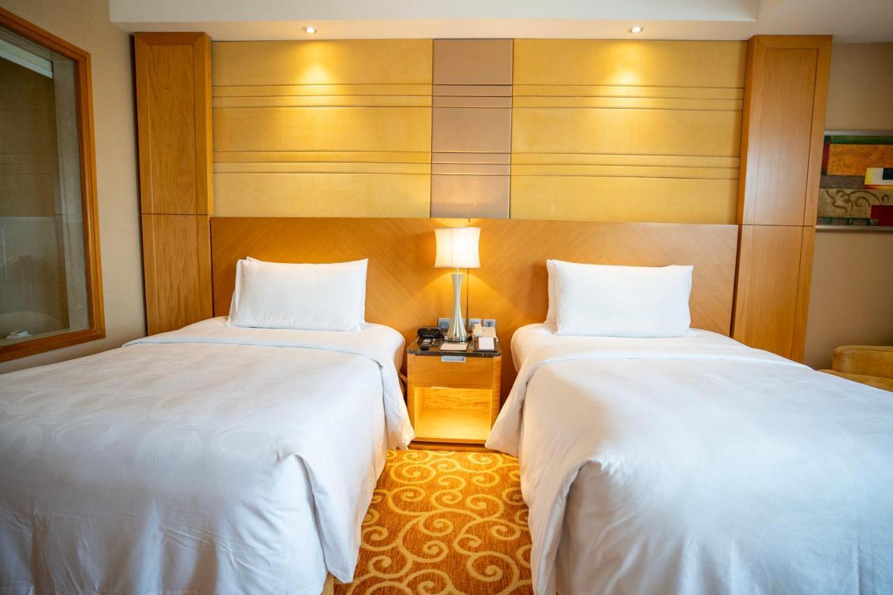 Jw Marriott Hotel מדאן מראה חיצוני תמונה
