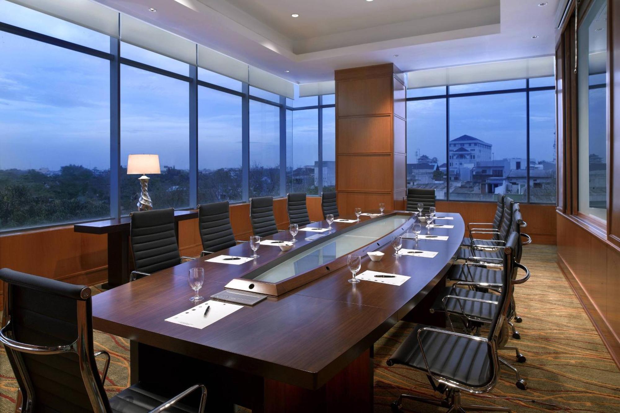 Jw Marriott Hotel מדאן מראה חיצוני תמונה