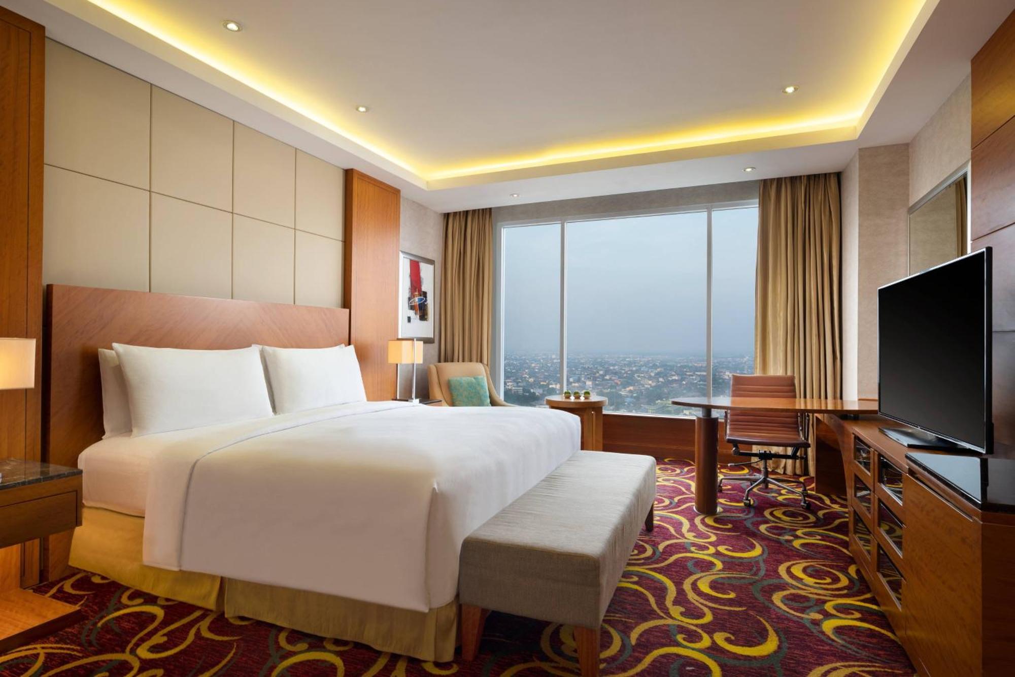 Jw Marriott Hotel מדאן מראה חיצוני תמונה